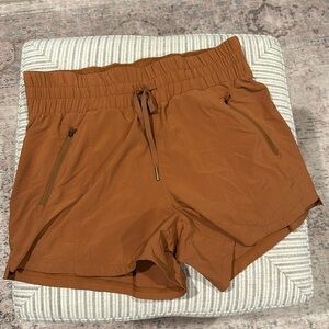 All in motion burnt orange/brown active short.